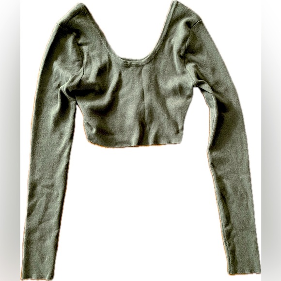 Forever 21 Tops - FOREVER 21 Top Cropped